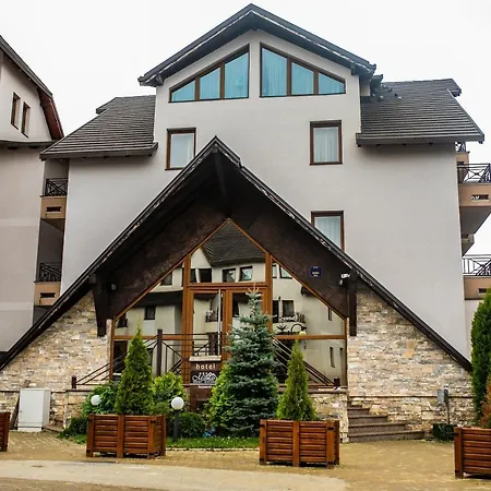 Milmari Minart S40 3*